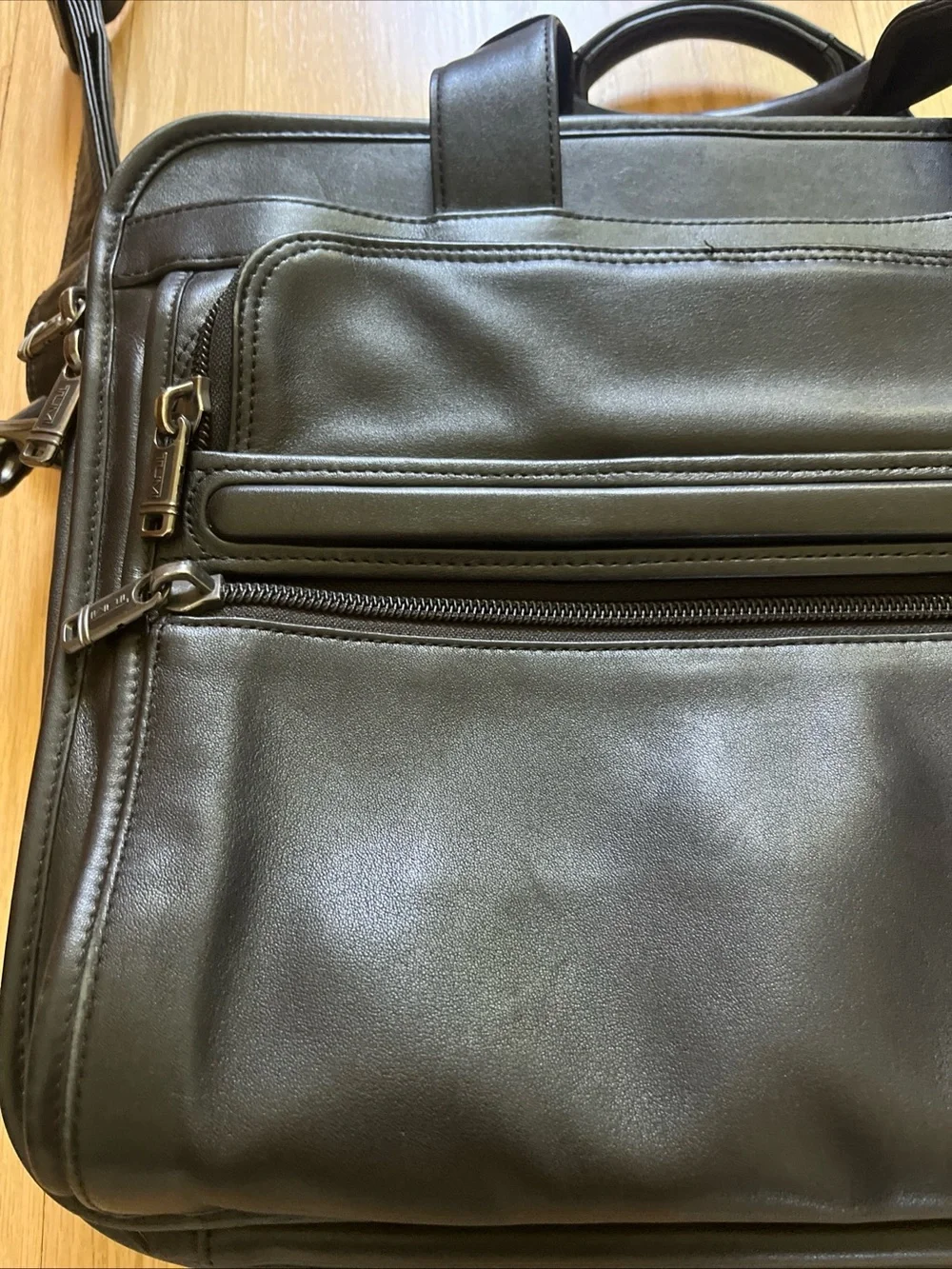 Tumi executive style